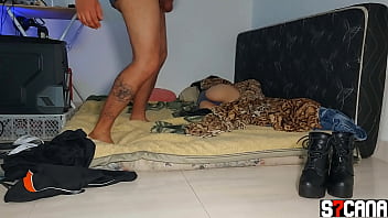 Novinha da boceta gostosa chupei ela toda e enfia o pau na bocetinha