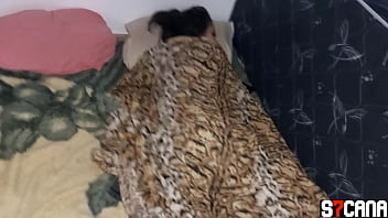 Novinha da boceta gostosa chupei ela toda e enfia o pau na bocetinha