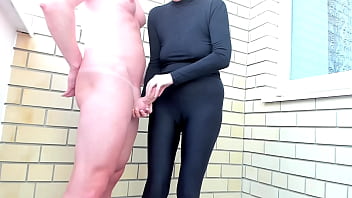 Cfnm stepmom in leggings handjob her stallion