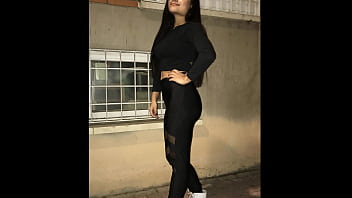 Enseño a mi amiga a hacer gargantas profundas sofia mayers payo pro