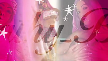 The girl wants cock but he thinks about work