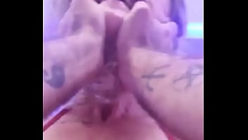 Essa é pra vc que diz que tenho cara de safada