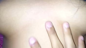 Mis labios temblaron con la resaca de su placer exhausta pero feliz