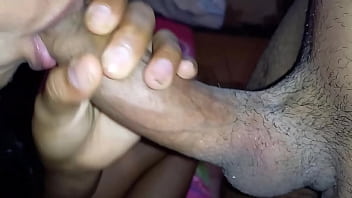 Mis labios temblaron con la resaca de su placer exhausta pero feliz