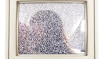 Lola lynn sucks dick and gets pussy blasted with cum