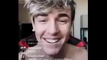 “feet look weird as sh*t on camera”