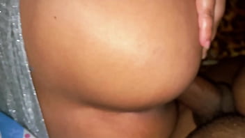 Sentiu o pau duro e quis pau no fundo da buceta