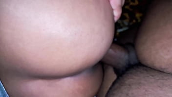 Sentiu o pau duro e quis pau no fundo da buceta