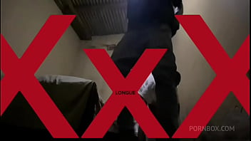 La skinny veut longue queue