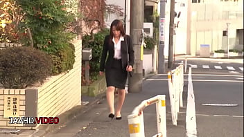 Seductive office affair ends with intense climax in stockings