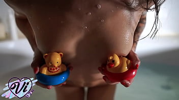 Teen Fingering Pussy And Cum In The Bathroom After Work Smoke Fetish thumbnail