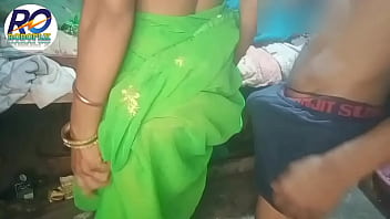 Bua ji ke ghar me mokka pakar chudai gand me dard ho gayi hindi audio