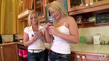 Time for a foot snack