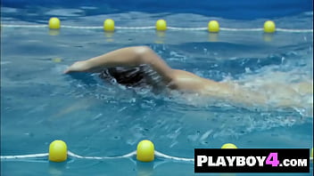 Hot babe enjoyed hot posing in wet clothes