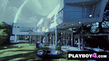 Hot babe enjoyed hot posing in wet clothes