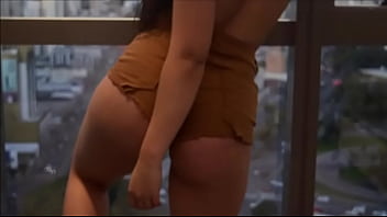 Lis stirring with his head