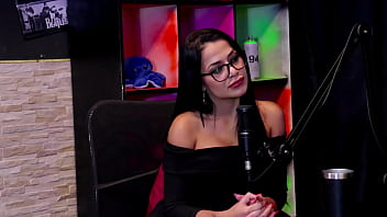 Ninguém olhava em sua cara na academia a irmã não gostou quando descobriu e os fetiches mia luz watch sheer red Ninguém olhava em sua cara na academia a irmã não gostou quando descobriu e os fetiches mia luz watch sheer red