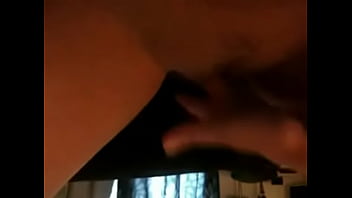 Pawg fingers herself