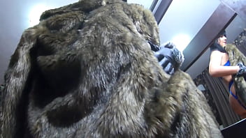 Preview milfycalla deep blow job and cum play while wearing a hot green fur coat leather gloves and long boots 213