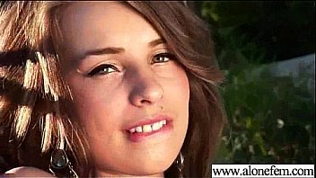 Cute Hot Sexy Girl Use Toys To Masturbate Clip 28 thumbnail