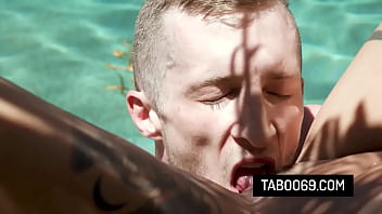 Blonde slut with huge boobs make stepsis husband cheat on her