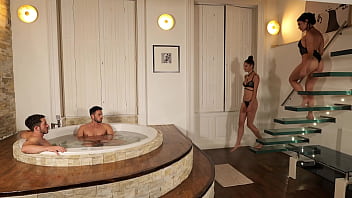 Jacuzzi turns into a wild orgy – hardcore group sex with no limits