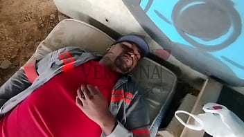 Estava fazendo caminhada perto da obra que meu marido trabalha e fui lá provocá lo