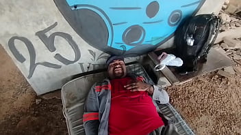 Estava fazendo caminhada perto da obra que meu marido trabalha e fui lá provocá lo