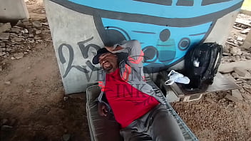 Estava fazendo caminhada perto da obra que meu marido trabalha e fui lá provocá lo