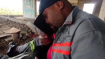 Estava fazendo caminhada perto da obra que meu marido trabalha e fui lá provocá lo