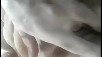 Me encanta bañarme y pajearme