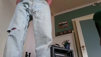 Norwegian Wet His Pants thumbnail