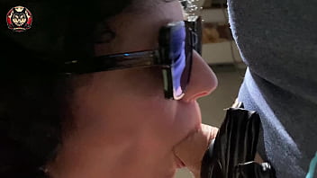 My milf stepsister made me cum on her face