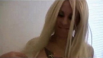 Captive girlfriend dance on me Captive girlfriend dance on me