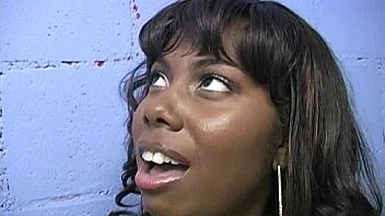 Gloryhole ebony girl booty shake and suck 10