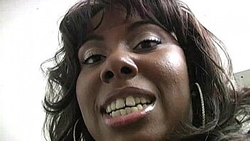 Gloryhole ebony girl booty shake and suck 10