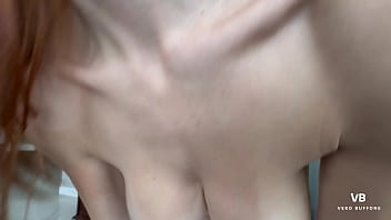 Madura argentina se folla a su hijastro mientras su marido no está en la casa