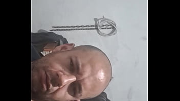 Kleber gozando acordei com um tesão querendo uma buceta mais tá difícil arrumar uma pra comer