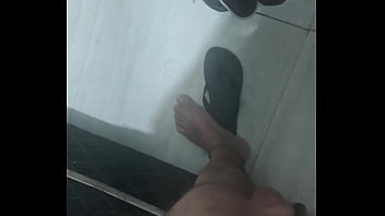 Kleber Gozando Acordei Com Um Tesão Querendo Uma Buceta Mais Tá Difícil Arrumar Uma Pra Comer thumbnail