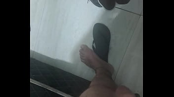 Kleber gozando acordei com um tesão querendo uma buceta mais tá difícil arrumar uma pra comer