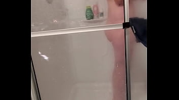 Redhead nice tits in the shower
