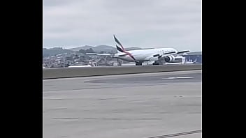 Decolagem de aviao boing