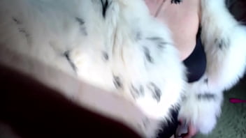 Sex performance of a mature bitch in a beautiful fur coat