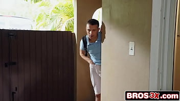 Blonde milf cleans house with a plug and gets a hardcore surprise