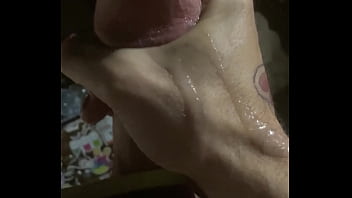 Huge cock cumming