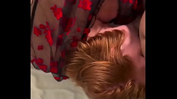 I keep it juicy juicy i eat that lunch yeah she keep that booty booty she keep that plump yeah yeah that natural b