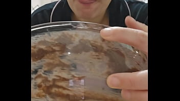 Nesse frio eu fico com os farol acesso e a buceta úmida o tempo todo