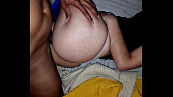 Destrozando coño estrecho virgen de mi hijastra de 18 años