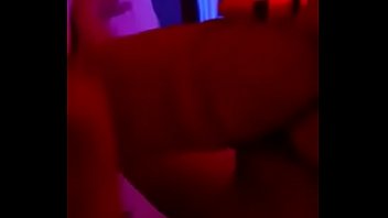 Madura pide sexo desenfrendo