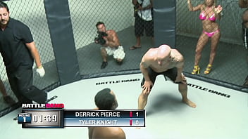 Sexy blonde jessica moorev fucked with mma fighter